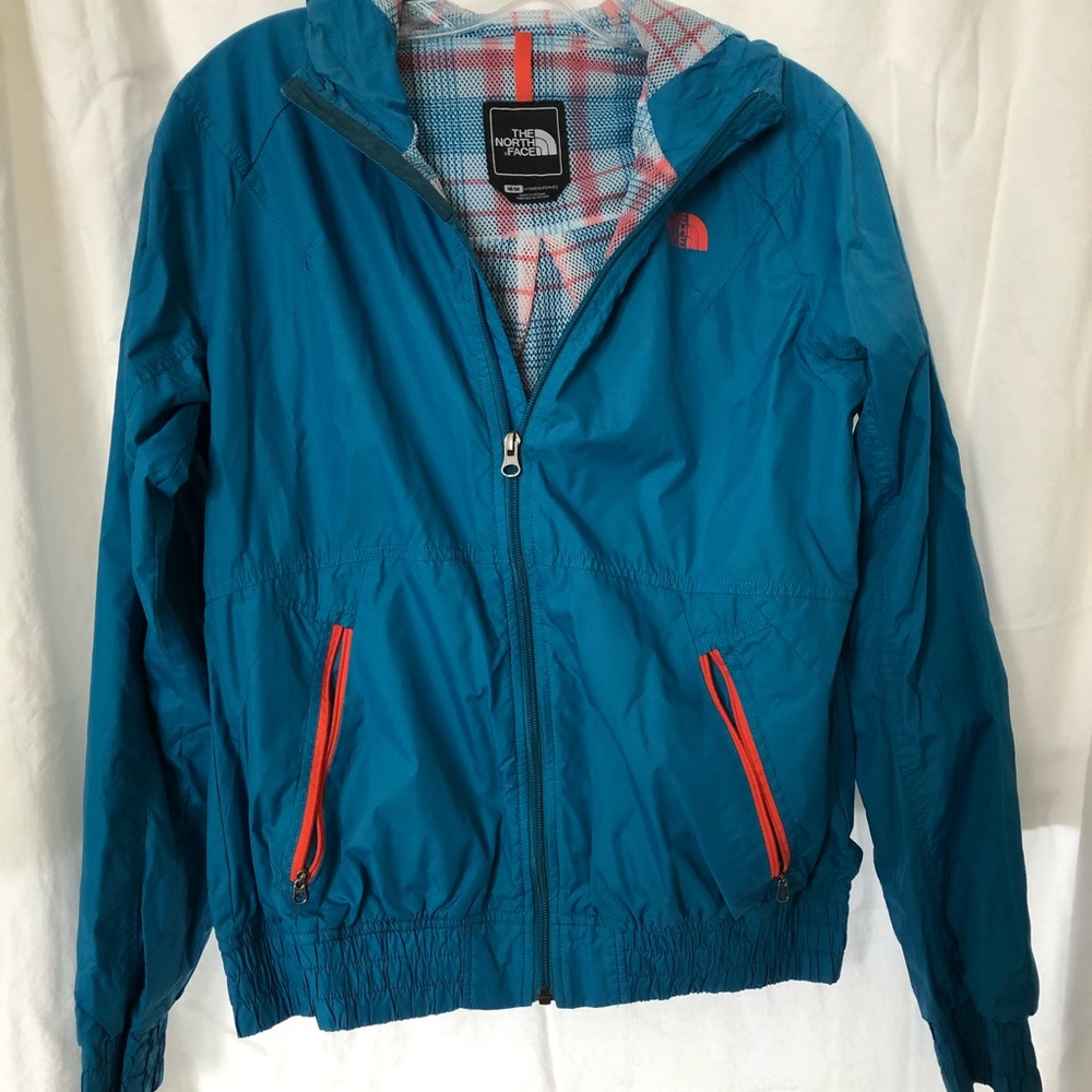 Northface windbreaker